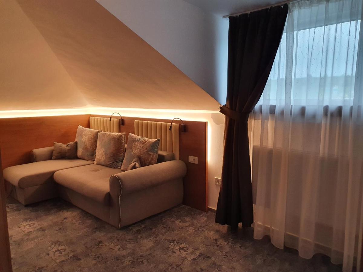 Stay Inn Rediu Valea Lupului  Luaran gambar